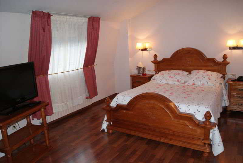 Aparthotel Casa Vella Ордино Екстериор снимка