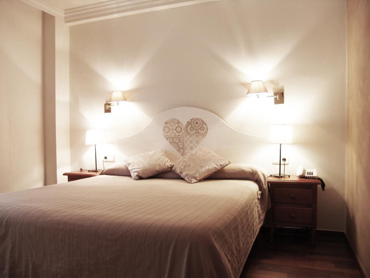 Aparthotel Casa Vella Ордино Екстериор снимка