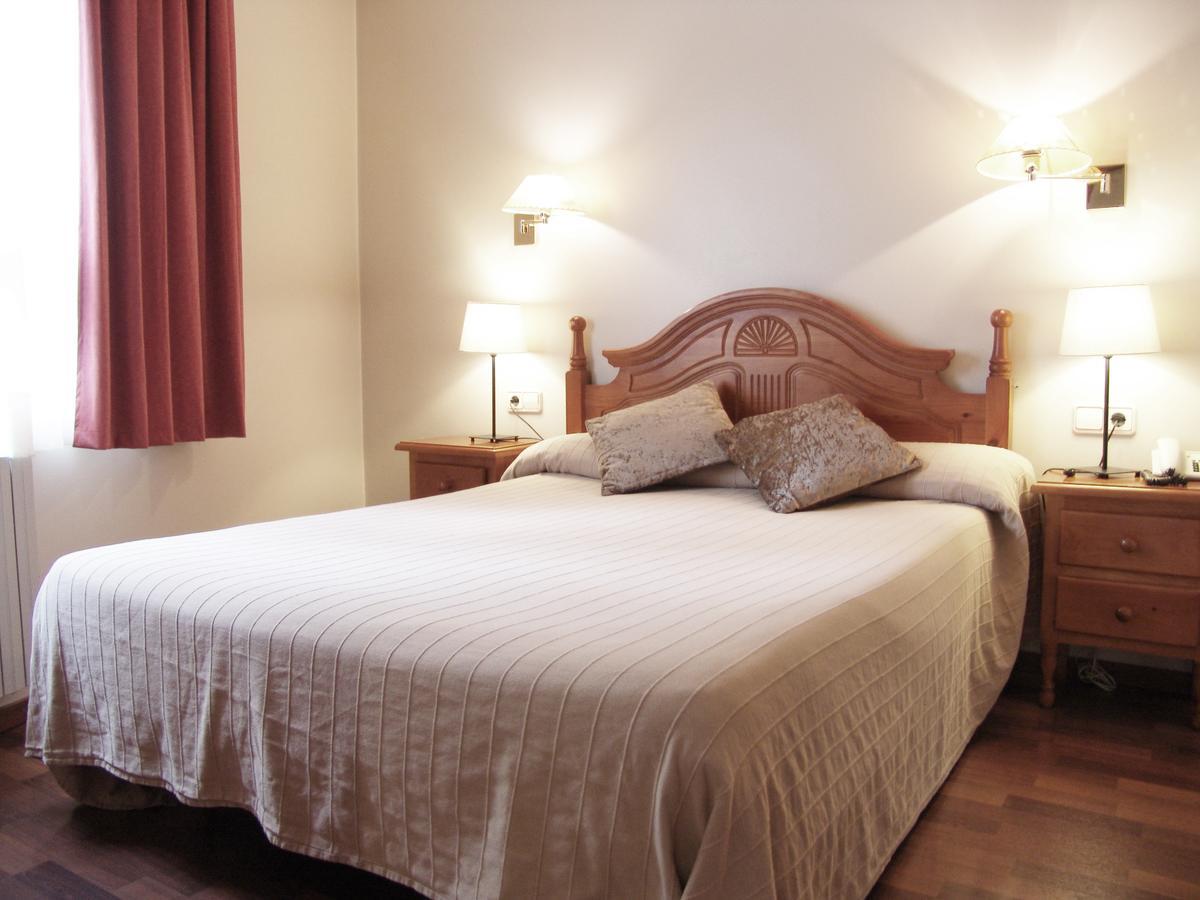 Aparthotel Casa Vella Ордино Екстериор снимка
